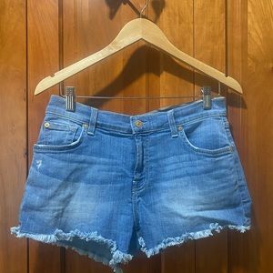 7 for all mankind Jean shorts size 28